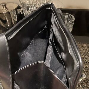 Longchamp Black Crossbody Bag Spacious Leather